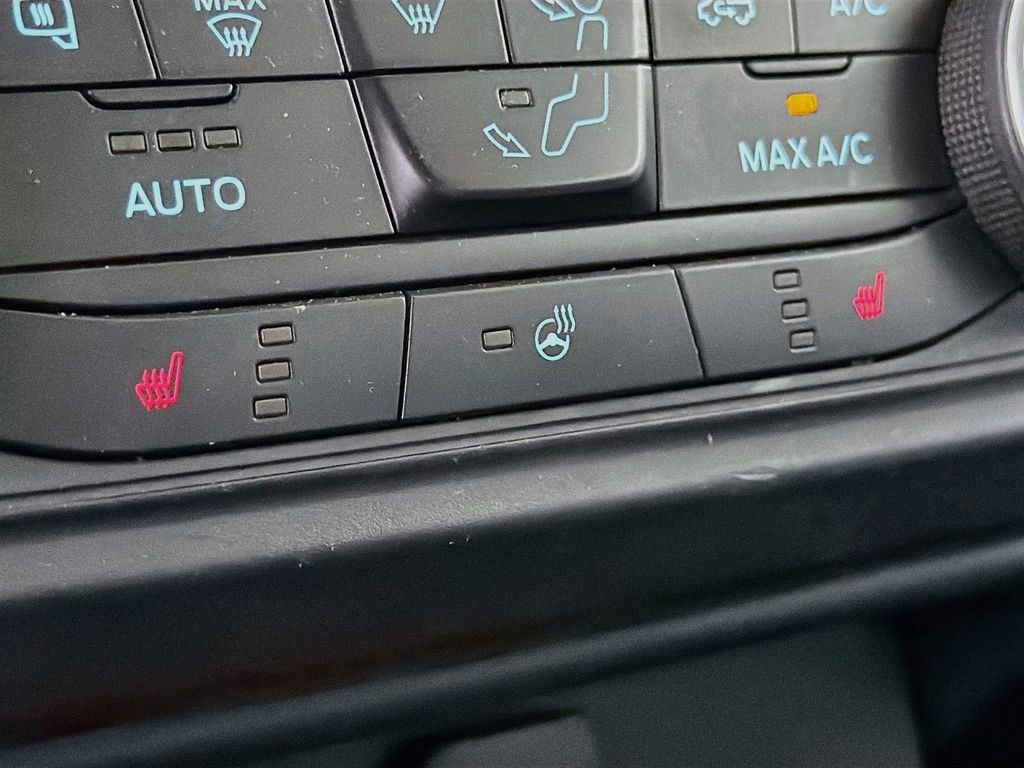 Used 2022 Ford Maverick XLT w/ XLT Luxury Package FWD image 22