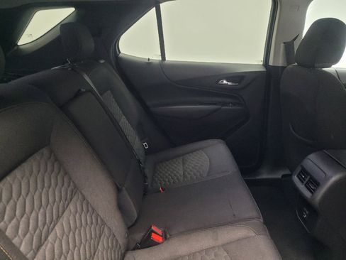 Used 2019 Chevrolet Equinox LT FWD image 19