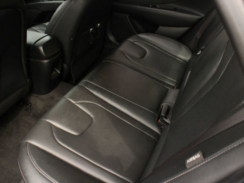 Used 2025 Hyundai Elantra Limited FWD image 17