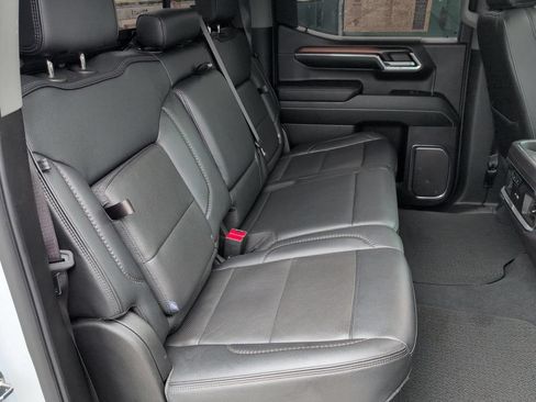 Used 2024 GMC Sierra 1500 Denali w/ Technology Package AWD/4WD image 29