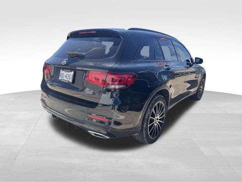 Used 2021 Mercedes-Benz GLC 300 image 4