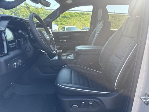 Used 2026 GMC Sierra 1500 AT4X AWD/4WD image 12