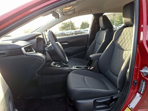 Certified 2021 Toyota Corolla LE image 13