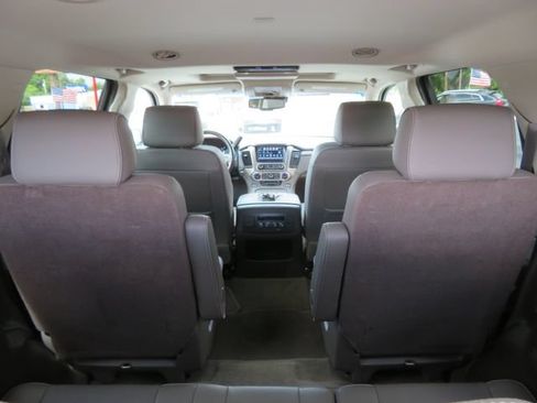 Used 2018 GMC Yukon Denali w/ Open Road Package AWD/4WD image 24