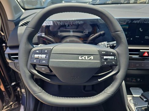 New 2026 Kia Sportage EX w/ EX Panorama Roof Package FWD image 31