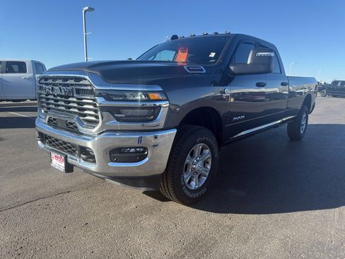 Used 2025 RAM 3500 Big Horn image 23