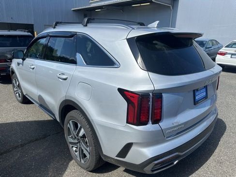 Used 2023 Kia Sorento EX AWD/4WD image 5