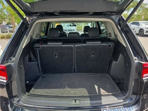Used 2023 Volkswagen Atlas SE w/ Black Wheel Package FWD image 39