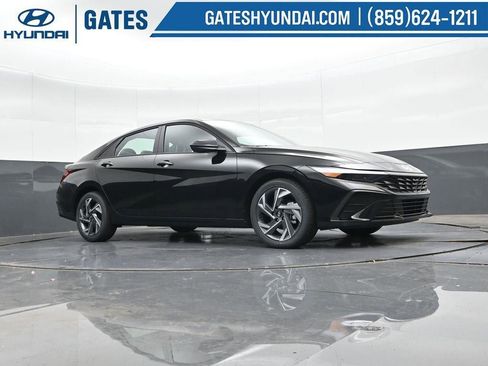 New 2025 Hyundai Elantra Sport image 34