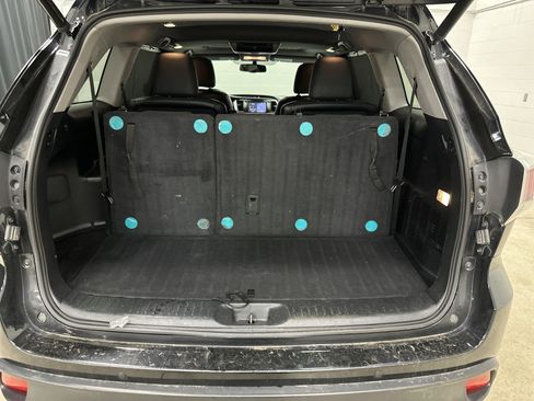 Used 2014 Toyota Highlander Limited AWD/4WD image 34
