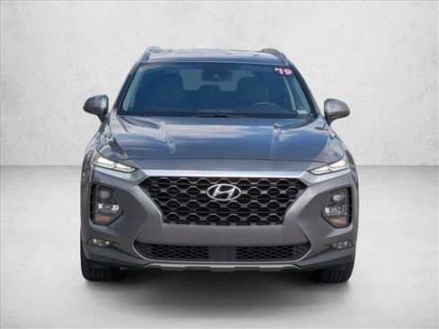Used 2019 Hyundai Santa Fe SEL image 2