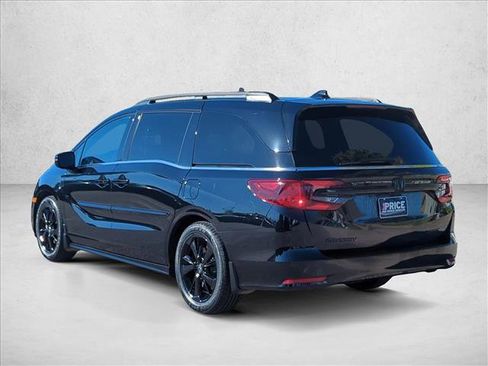 Used 2024 Honda Odyssey Sport image 6