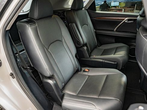 Certified 2022 Lexus RX 350L Premium w/ Premium Package AWD/4WD image 51