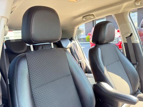 Used 2020 Buick Encore Preferred image 26