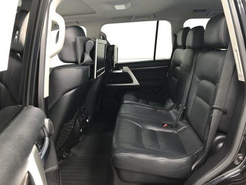 Used 2016 Toyota Land Cruiser AWD/4WD image 27