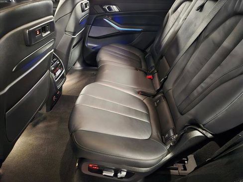 Used 2020 BMW X7 xDrive40i w/ Premium Package image 18