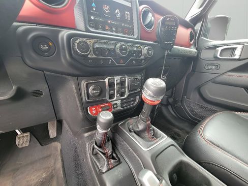 Used 2019 Jeep Wrangler Unlimited Rubicon AWD/4WD image 21