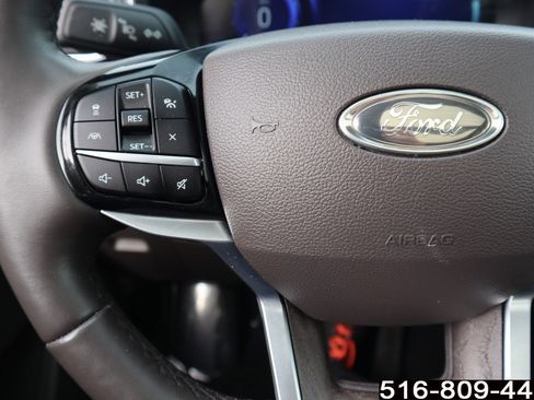 Used 2023 Ford Explorer Platinum w/ Technology Package image 22