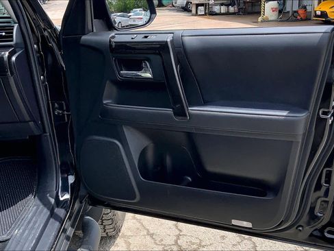 Used 2023 Toyota 4Runner 40th Anniversary SE AWD/4WD image 23