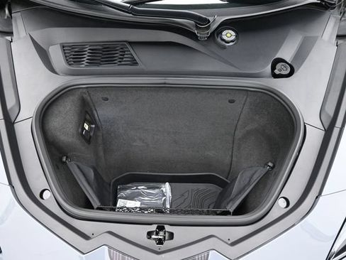 Used 2024 Chevrolet Corvette Stingray Preferred Conv w/ Z51 Performance Package RWD image 27