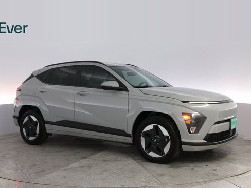 Used 2024 Hyundai Kona SEL image 5