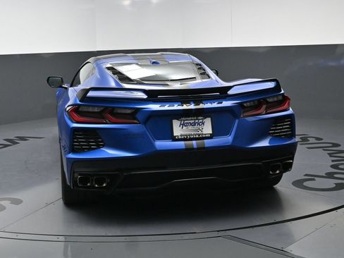 Used 2022 Chevrolet Corvette Stingray Premium Cpe w/ Z51 Performance Package RWD image 8