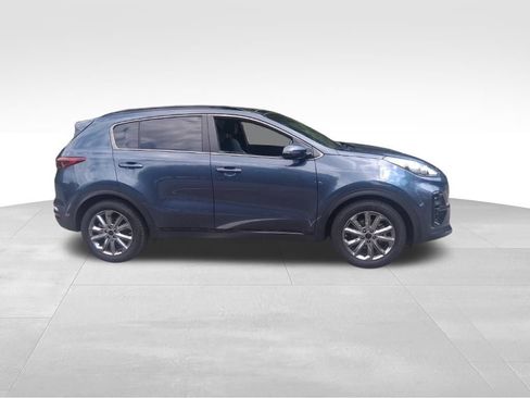 Used 2022 Kia Sportage Nightfall Edition w/ Nightfall Fwd Premium Package image 4