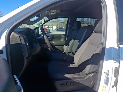 Used 2025 Chevrolet Silverado 2500 Custom w/ Custom Value Package AWD/4WD image 14