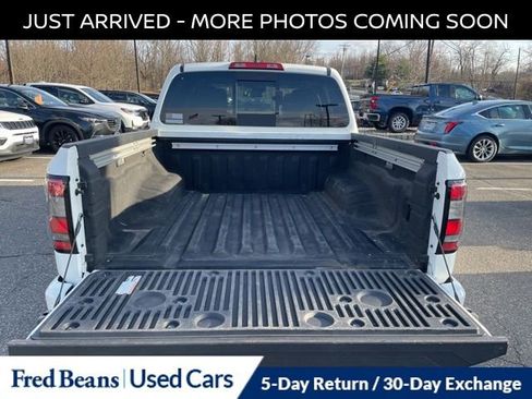Certified 2024 Nissan Frontier SV w/ SV Convenience Package image 16