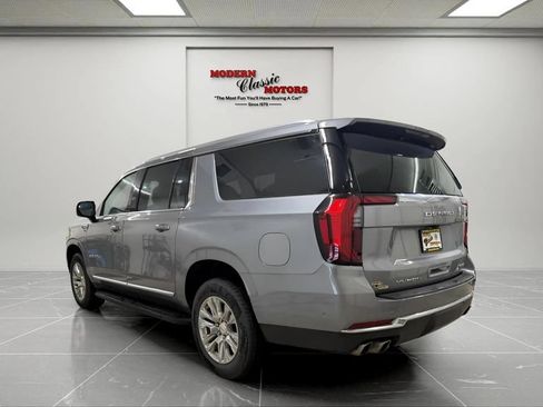 Used 2025 GMC Yukon XL Denali AWD/4WD image 5
