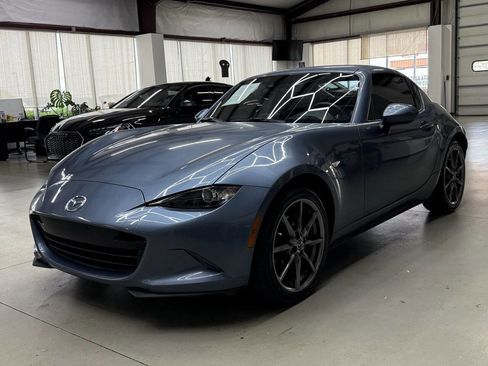 Used 2017 MAZDA MX-5 Miata RF Grand Touring RWD image 5