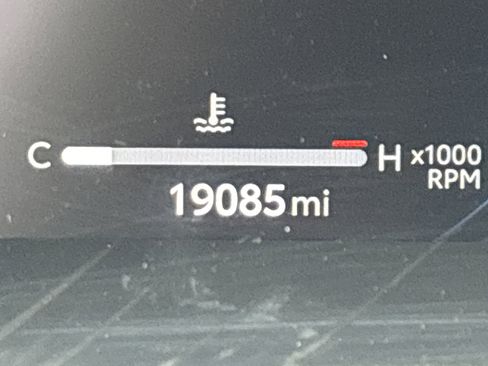 Used 2024 Toyota Grand Highlander Limited image 23