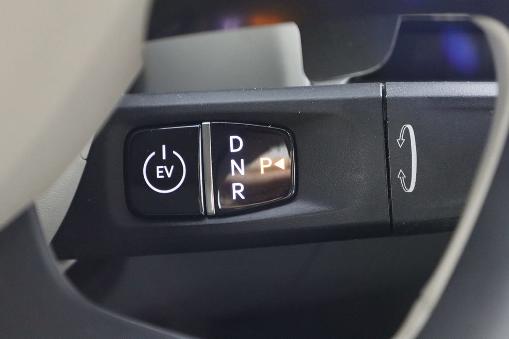 Used 2024 Kia EV9 Wind AWD/4WD image 33