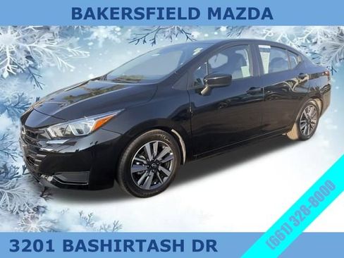 Used 2023 Nissan Versa SV image 1