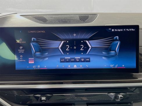 Used 2024 BMW X7 xDrive40i image 18