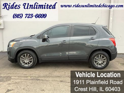 Used 2016 Chevrolet Trax LS FWD image 3