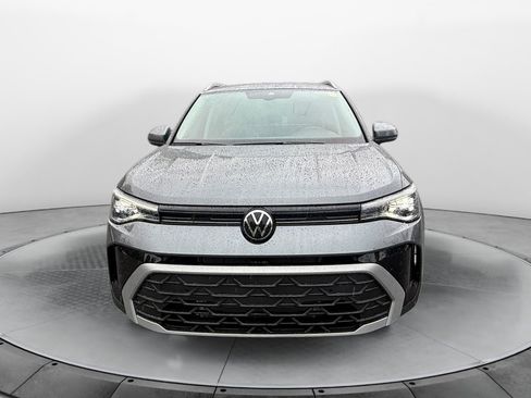 New 2026 Volkswagen Taos SE AWD/4WD image 2