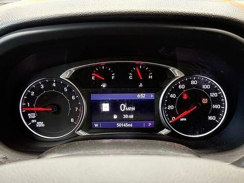 Used 2021 GMC Acadia SLT image 32