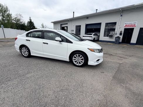 Used 2012 Honda Civic EX-L image 9