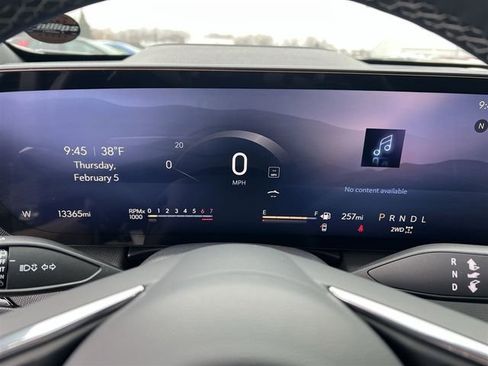 Certified 2025 Buick Enclave Preferred image 12