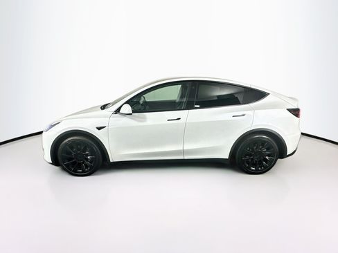 Used 2021 Tesla Model Y Long Range AWD/4WD image 4