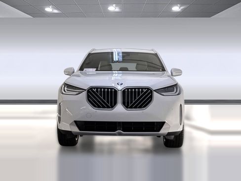 Used 2026 BMW X3 xDrive30i w/ Convenience Package AWD/4WD image 5