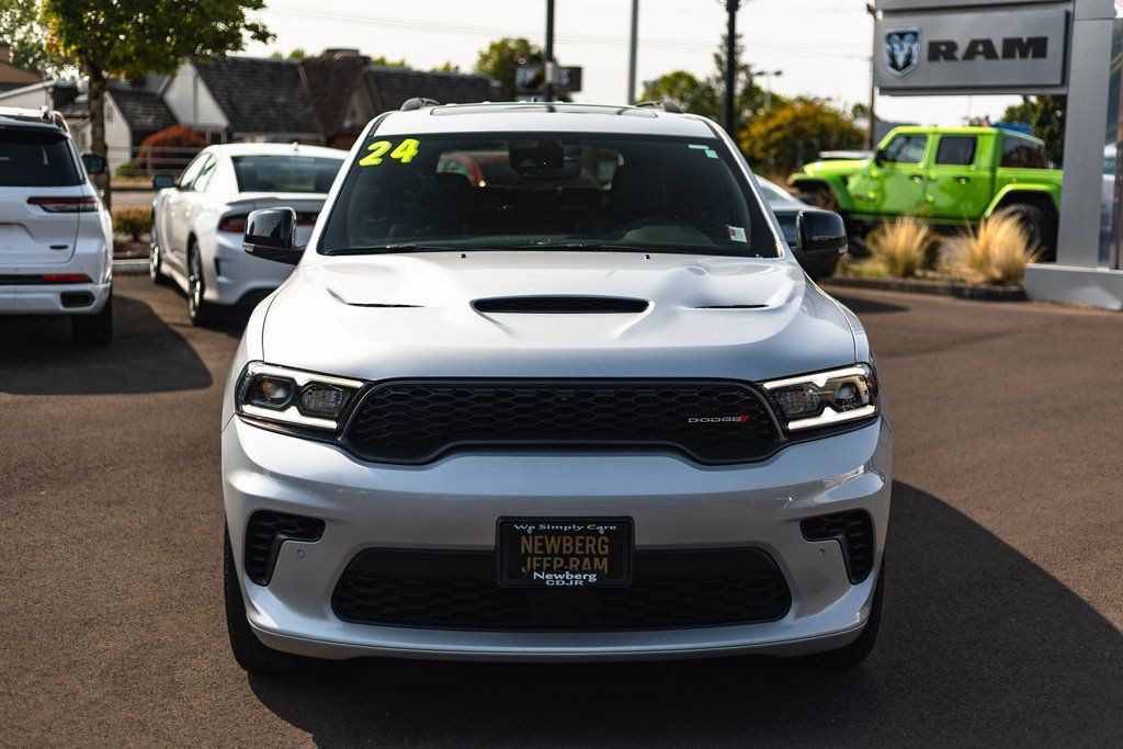 Used 2024 Dodge Durango R/T AWD/4WD image 5
