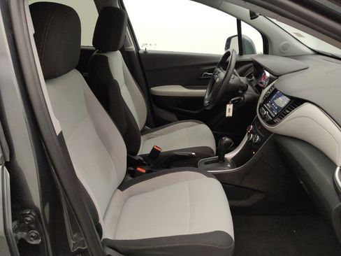 Used 2019 Chevrolet Trax LS w/ Tint and Cruise Package FWD image 21