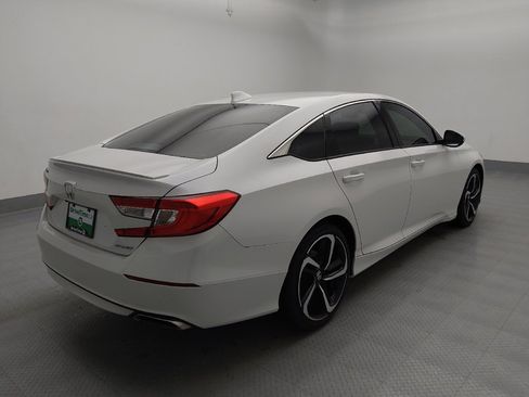 Used 2019 Honda Accord Sport image 9