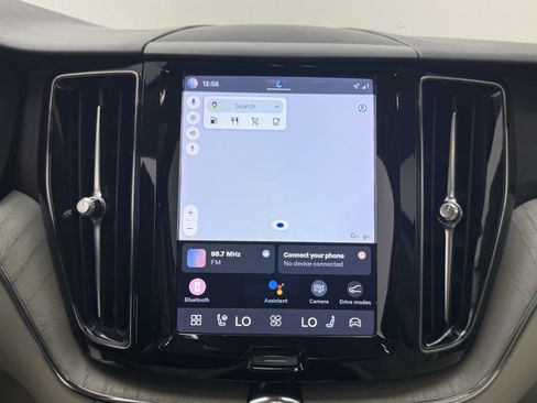 Certified 2023 Volvo XC60 B5 Plus w/ Climate Package FWD image 19
