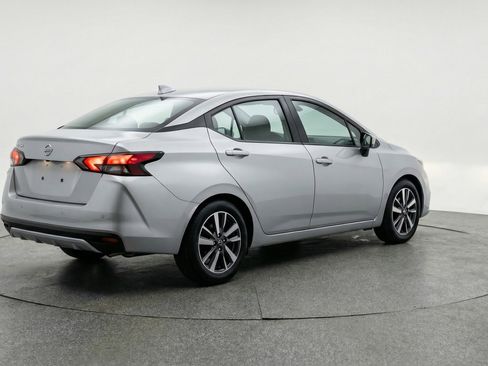 Used 2025 Nissan Versa SV FWD image 9