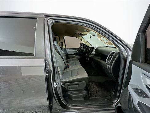 Used 2019 RAM 1500 Big Horn image 25