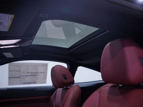 Used 2026 BMW 430i Coupe w/ M Sport Package RWD image 8