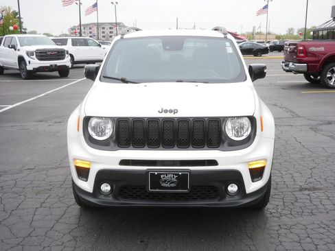 Used 2022 Jeep Renegade Altitude AWD/4WD image 3